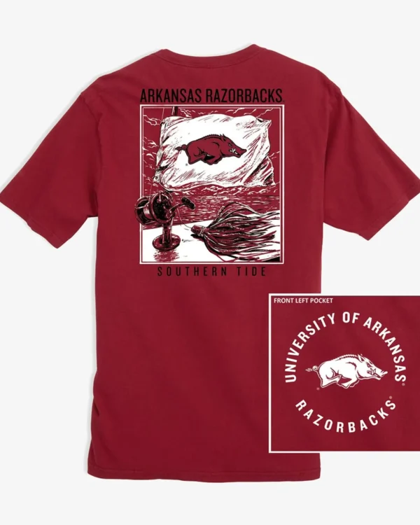 Southern Tide Arkansas Razorbacks Fishing Flag T-Shirt< T-Shirts