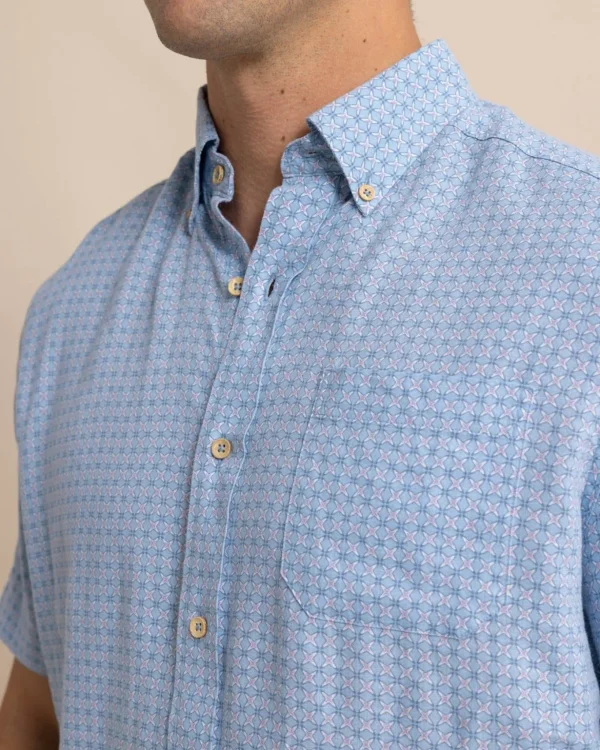 Southern Tide Linen Rayon White Lotus Short Sleeve Sport Shirt< Sport Shirts & Button Downs